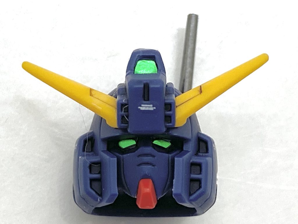 ガンダム TR-1 [ヘイズル2号機]のキットがあるので頭だけ先に作ってみました。