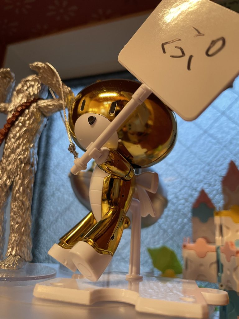 次男は同じくガンダムベースで購入したHGプチッガイ(ゴールドトップ&プラカード)を製作。プチッガイの「ぷ」もがんばって書きましたd(˙꒳˙* ) ちなみにSEEDの映画、まずは長男と観てきました。内容は避けますが、思い切り振り切った良き映画です!!早速、イモータルジャスティス素組み(親)、ライジングフリーダム製作中(長男)です⸜( *´꒳`*)⸝