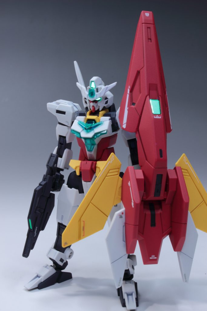 コアガンダムⅡ正面。センサー類は蛍光塗料で光るようにしています。