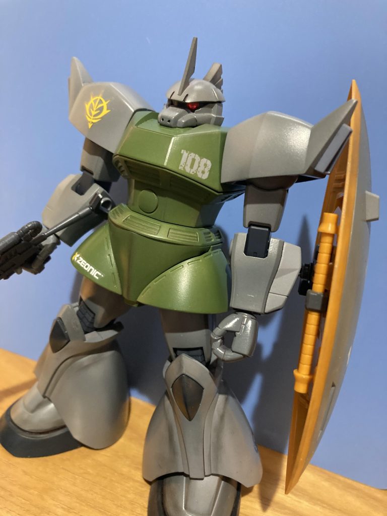 シャアゲルググを量産型カラーにしました。