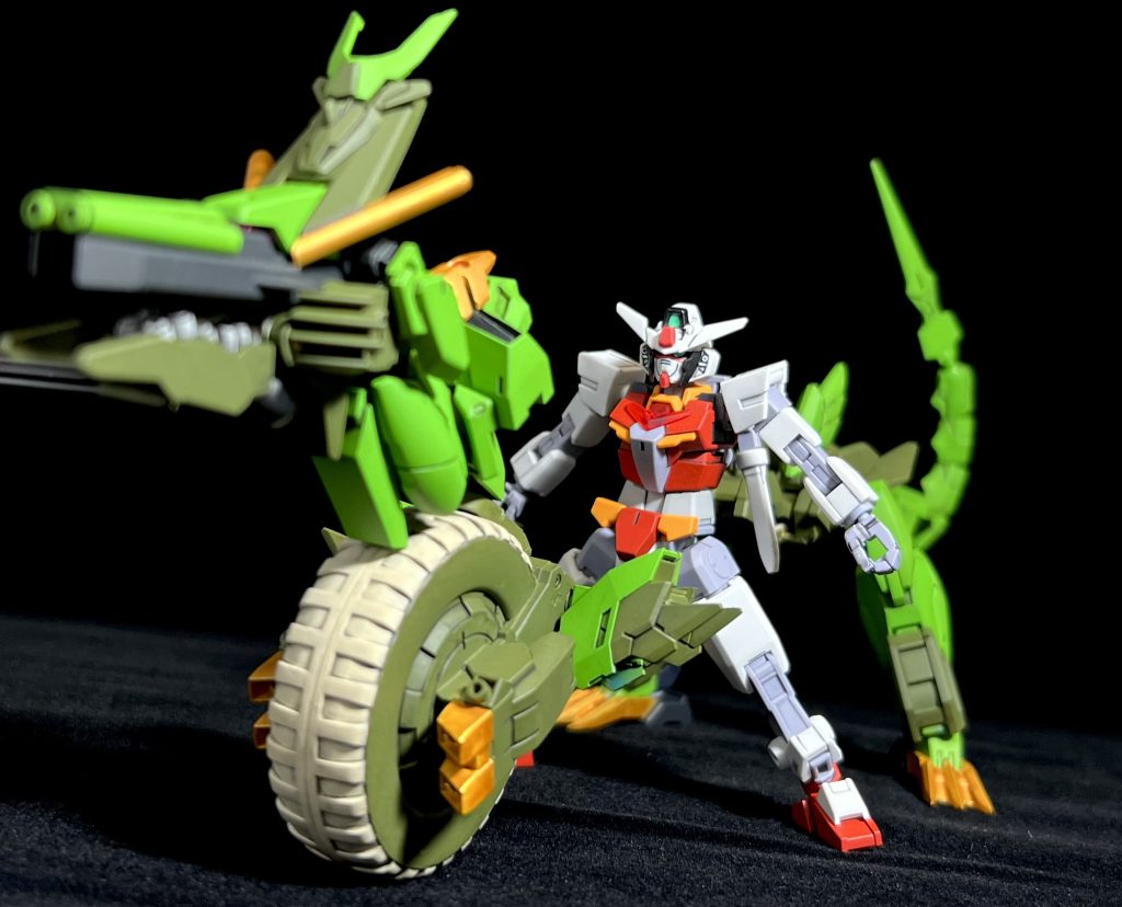 合体シークエンス!辰の上半身にはコアガンの上半身アーマー、下半身にはコアガンの下半身アーマーが集中しています