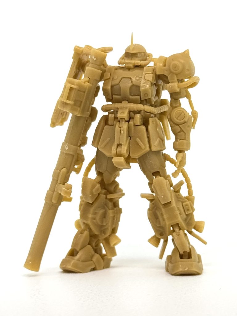 塗装前。シーマ機は通常カラー。