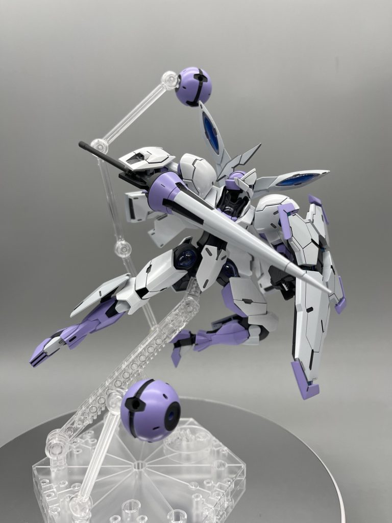 背面のベギルベウのアンチドート遠隔端末は有線式から無線式にアップデートされた設定です。