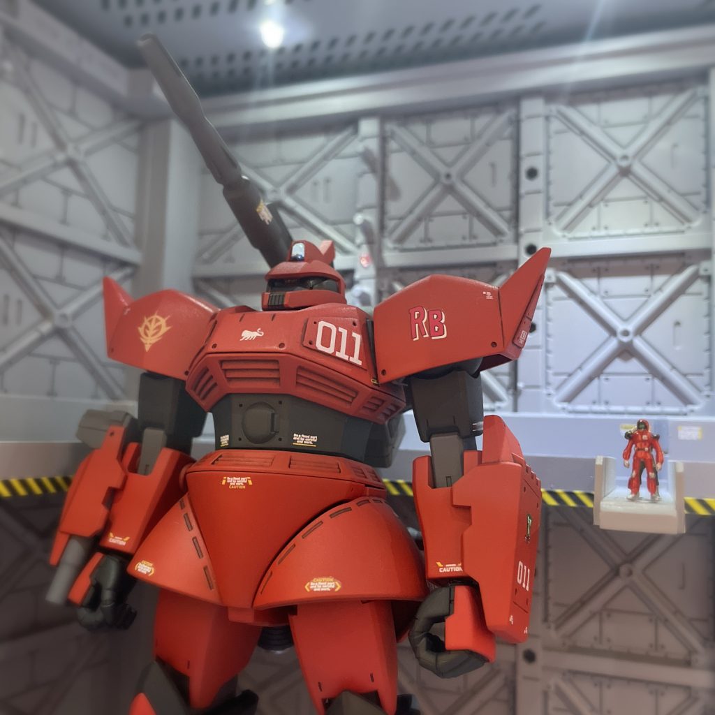 煽りアップジョニー・ライデンっぽいパイロットも筆塗りでちまちま作成