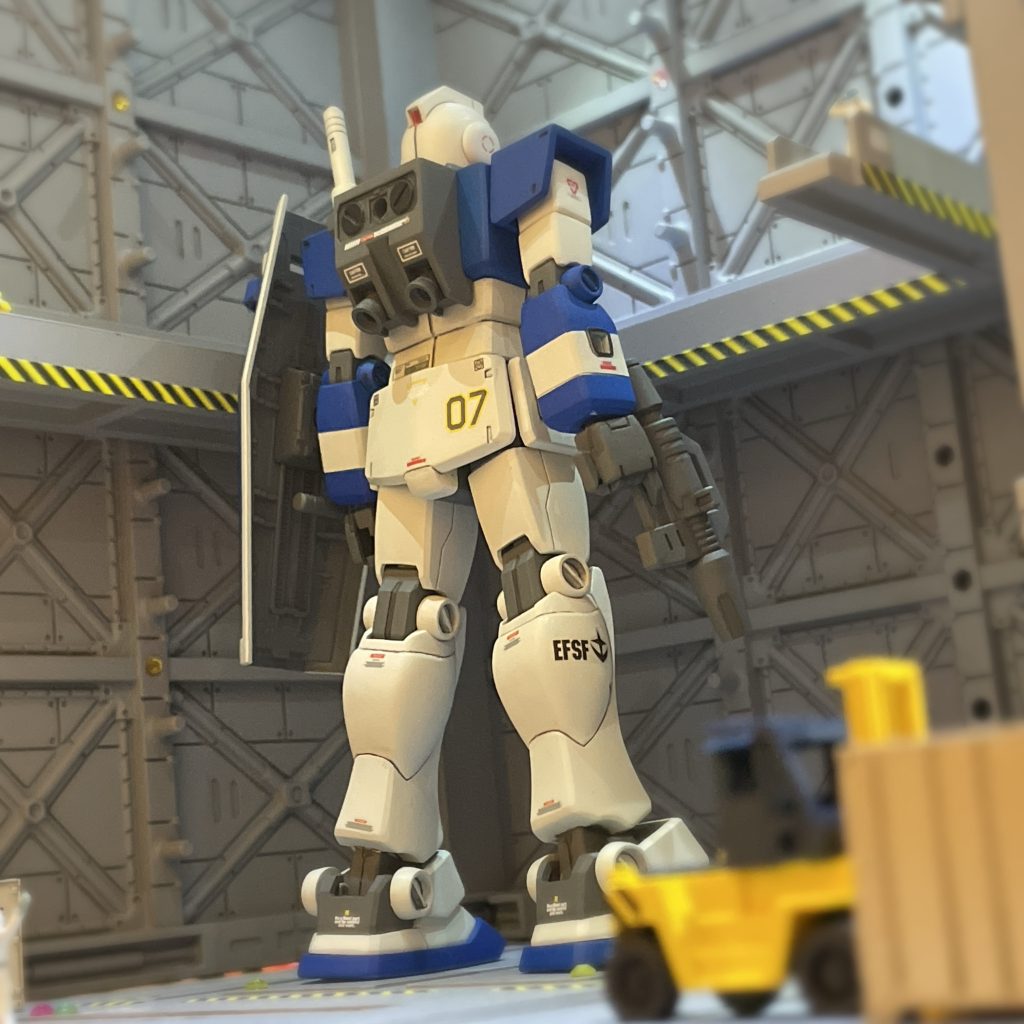 バックショット①後ろからの煽り良い感じです。