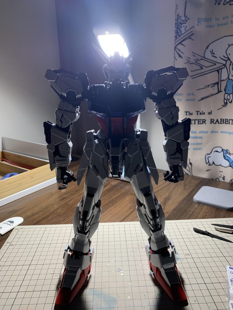 1話の、炎の中で立ち上がったストライク的なw