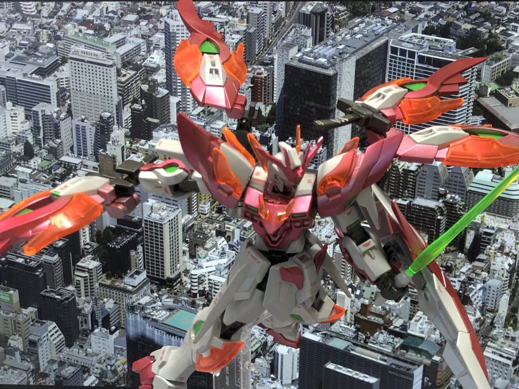 取説に街の上空で戦っているシーンがあるので、敵はいませんが雰囲気だけでも