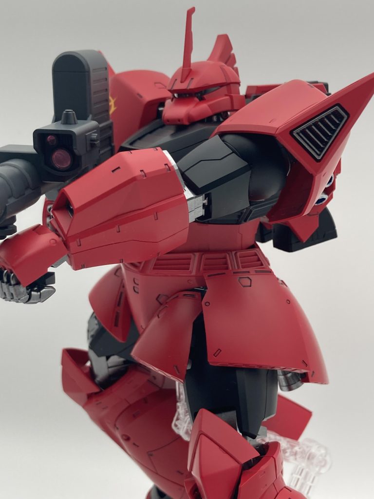 メインの赤は、NAZCAのピンクサフ→フィニッシャーズのディープレッド→ガイアのセミグロスクリアプレミアム。