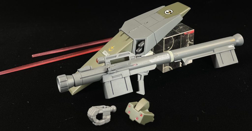 HGUC ジェガン／エコーズ制作内容⚪︎頭部・センサーは全て 市販品から制作・アンテナは真鍮線を芯にディテールアップ⚪︎胴体・腰部で延長加工／2mm・尻部分は貧弱な為、ジェガンから流用加工・アクションベースとの接続部を隠すパーツを自作※差し込み保持の為、着脱可能です。⚪︎腕部・肩を胴体に近づける為、関節軸の加工と 胴体側を削り込んでの小型化・肩の合わせ目消し・肩のダクト内部はプラ材で作成・上腕で短縮加工／1mm・左握り手のハンドパーツを市販品から制作⚪︎脚部・太もも前面を幅まし加工／2mm ・膝フレームの肉抜き処理・フレアの合わせ目消し・脚のダクト内部はプラ材で作成⚪︎他・バックパックの合わせ目消し※ネオジムにより、バックパックにバズーカをマウントできます。・全てのバーニアにインナーパーツを制作・ライフルの合わせ目消し・ライフルのセンサーは 透明プラ板で自作・バズーカの合わせ目消し・バズーカの銃口内部も制作。・バズーカ後方は ジャンクパーツから制作・バズーカのスコープは 市販品から制作・キットのシールド接続部は 選択式ですが、突起が不細工な為、ガワラダチ側はオミット。