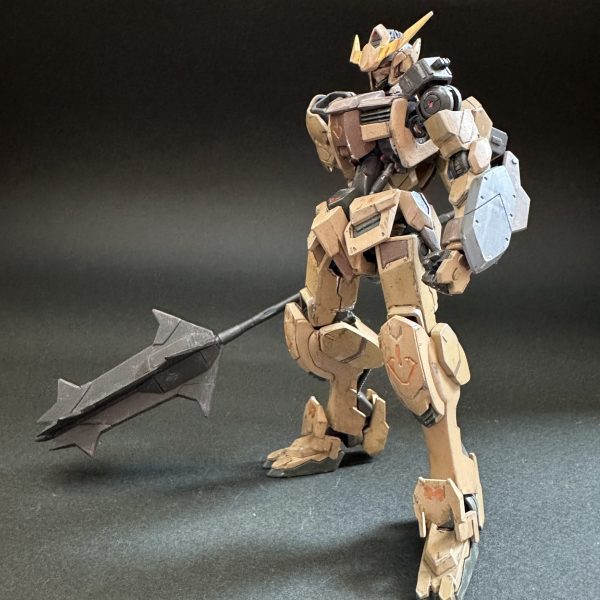 今月のオルフェンズ　HG　ガンダムバルバトス　サンドカラー