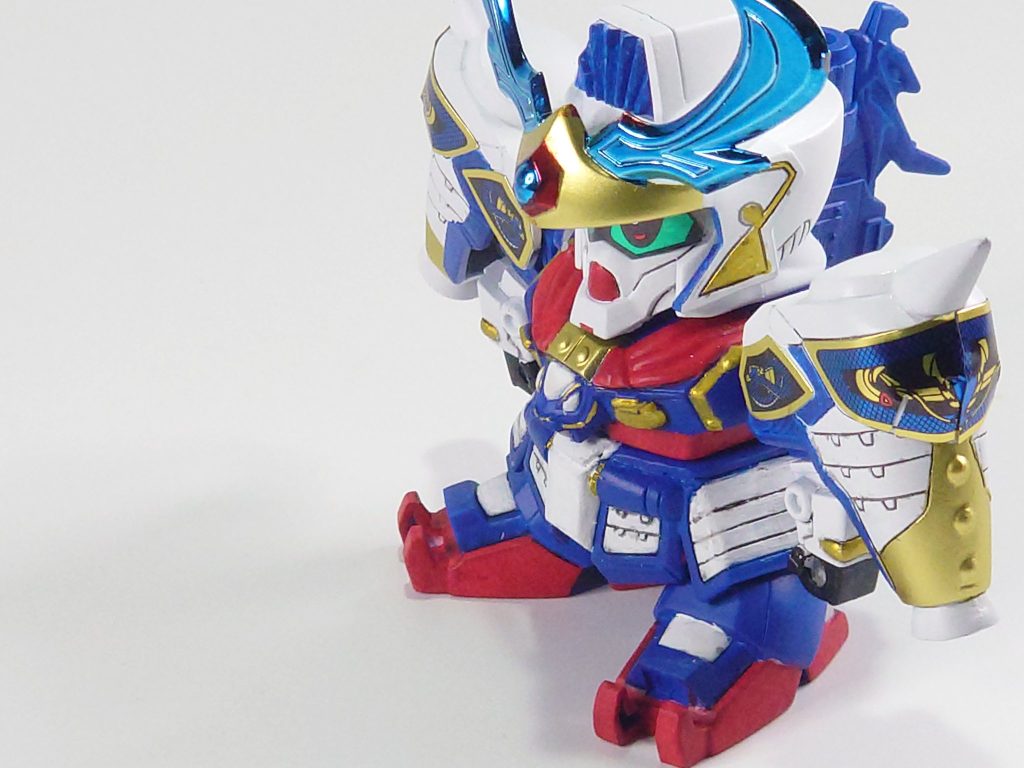 斜めから、この時代のキットは塗分けがちょっと大変でした