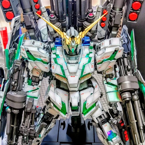 PG フルアーマーユニコーンガンダム～遠い日の約束Ｖｅｒ～｜おーしゃんさんのガンプラ作品｜GUNSTA（ガンスタ）