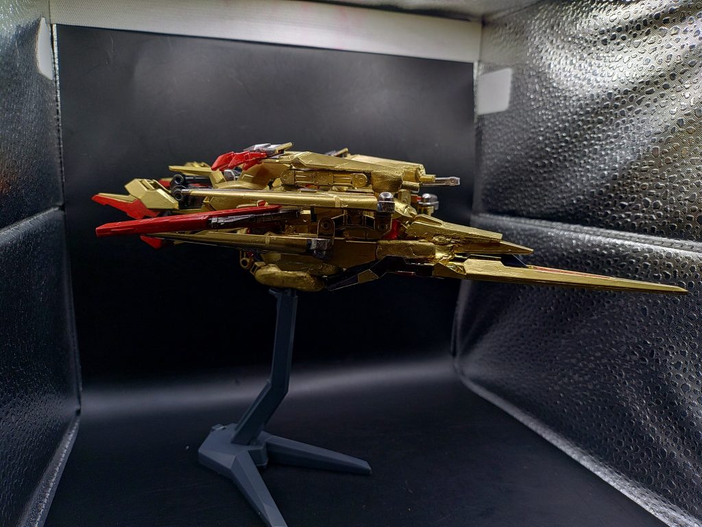 ◯サイドからいい感じにスリムにまとめることができ、かなりデルタガンダムに近いと思いますので満足です。今回は強さや派手さは捨てて、渋い機体を作成したかったので、武装を極力減らしたのは我ながら英断だったと思います。※よく装備するバックアップとかは完全に撤廃しました。