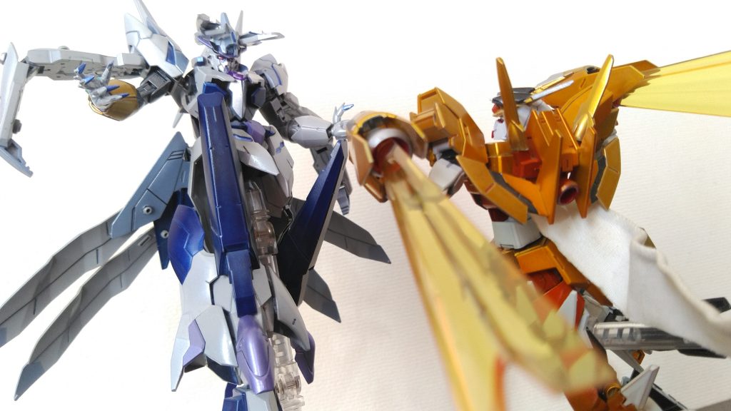 技のバリエーションがなくなったのでガンダム・ガングニールとの対決写真。