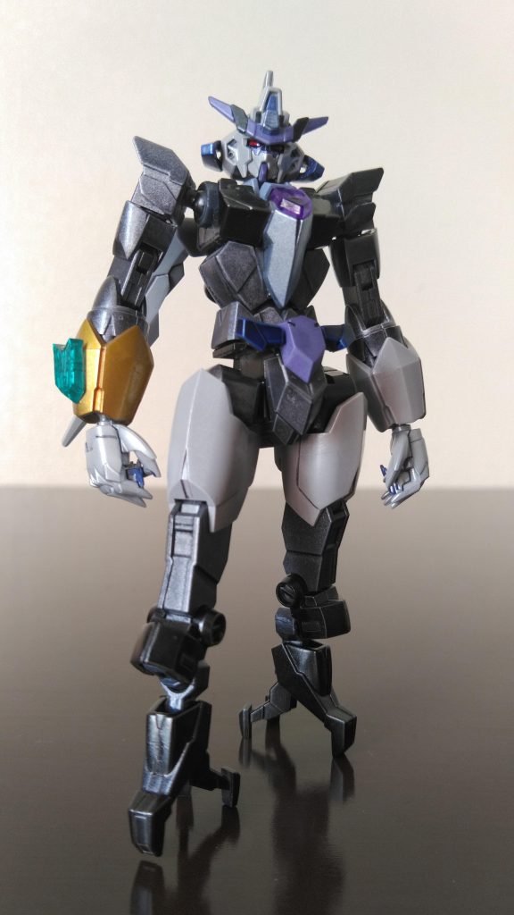 「ガンダム・シェム・ハ」シンフォニックガンダムのデータから作られたガンダム。右腕に「シェム・ハの腕輪」を装着しているのが特徴で、自身の言葉が現実化してしまうというとんでもない能力を持っている。素体のアルスコアガンダムをシェム・ハのドレスモチーフにカラーリングしてみました。