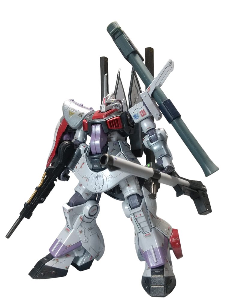 アムロ:だから、4バズもいらない!なんのためにファンネル付けたんだ!作業員A:す、すみません、I主任がおやじさんより盛るんだとか変なことを言っていて。。。Iの付く人は、盛るのが好きなようだ