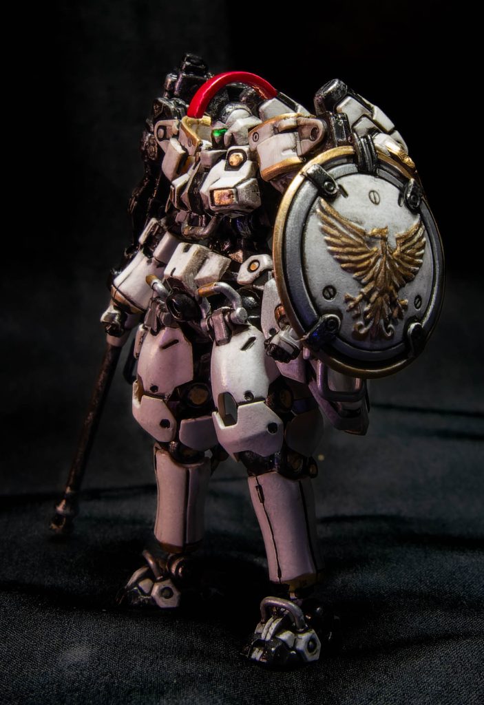 全体に白サフ、その後筆塗りで仕上げています。