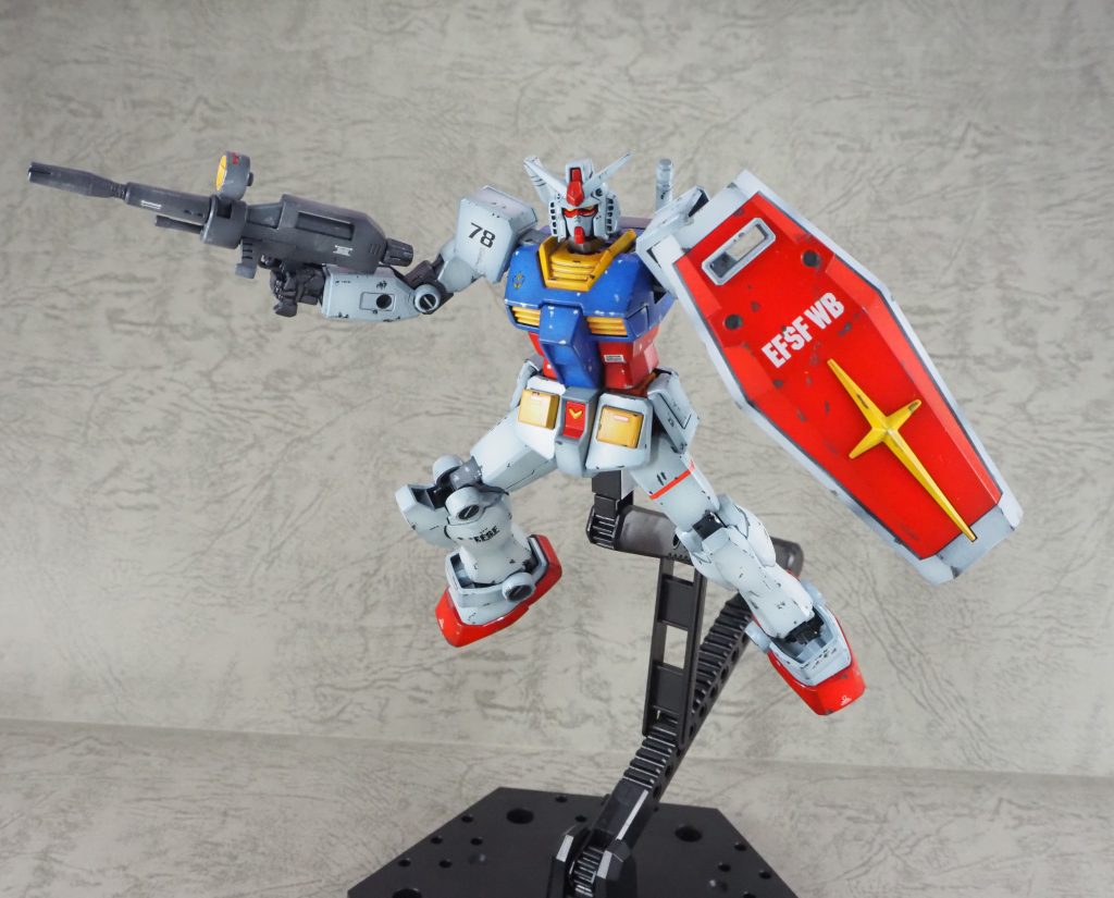 アクションベース用の穴も当然の様に開いているので非常に助かりますね 