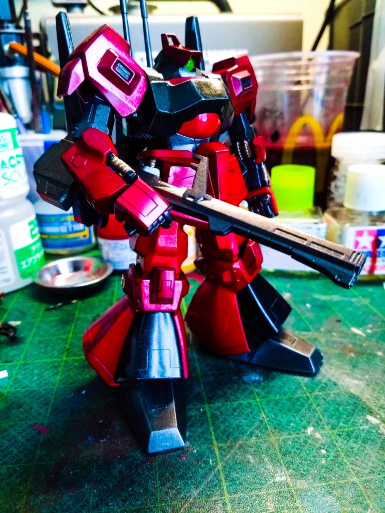 武器はこの構え方しか出来ないんですよね。