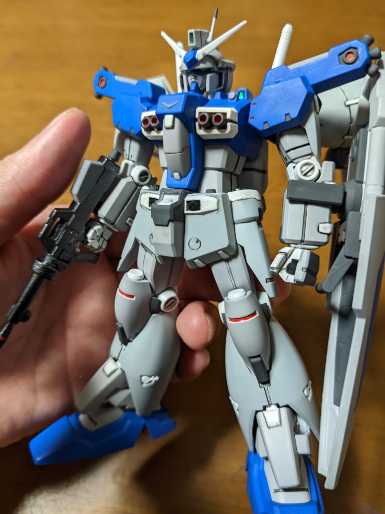 男子ってこう言うのが好きなんでしょ?の図②。(手に持って)