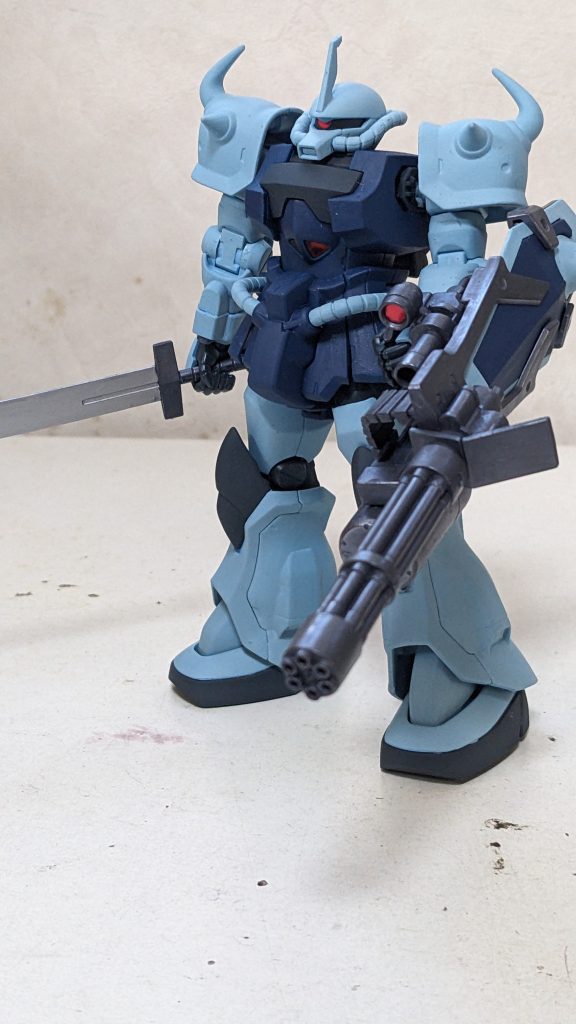 オリジナルで水色みたいなのを作り全塗装。ここでやめておけばよかったのかな…