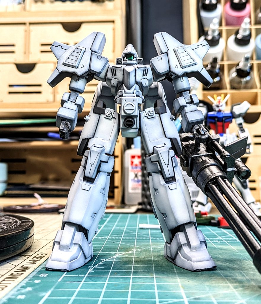 武装であるガトリングはエヴォブラックからのスターブライトアイアンです。頭部のミサイルはメカサフスーパーヘビィで塗っています。