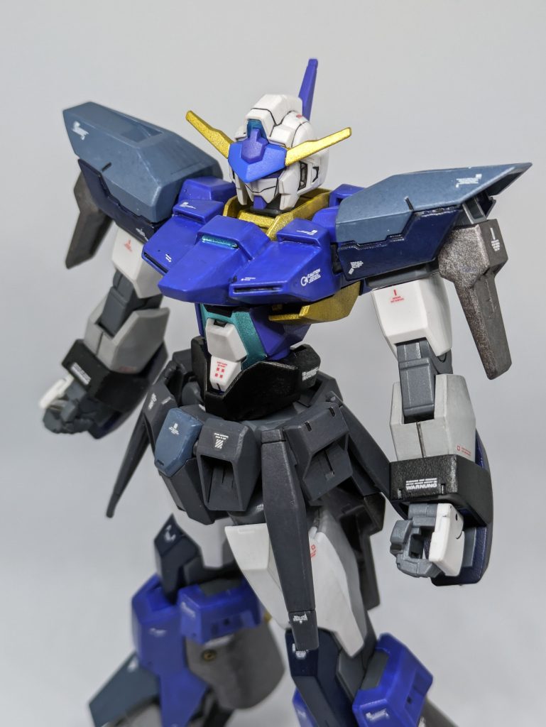 水転写デカール、スミ入れ、トップコートつや消し。やはり筆塗りは難しい筆塗りは当分は部分塗装にしておきます。練習あるのみ…