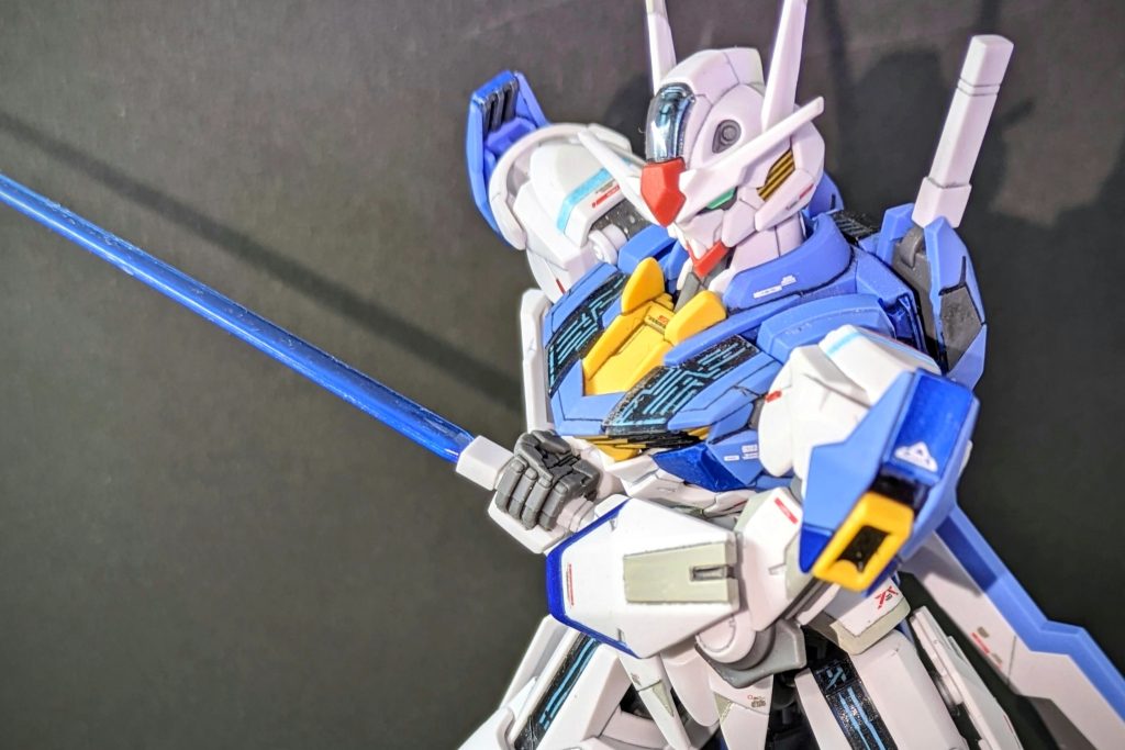 3話の決闘シーンです。最近のガンプラは可動域が広くてポージングが楽しいですね。
