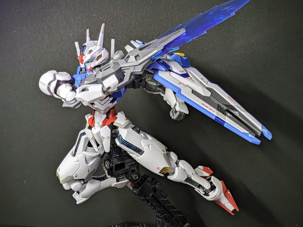 超合金からポーズを拝借。ガンプラだって負けてないと思います。以上です。閲覧ありがとうございました。