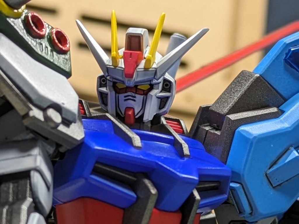 顔がイケメンですね😀額のセンサー塗り忘れてる💦