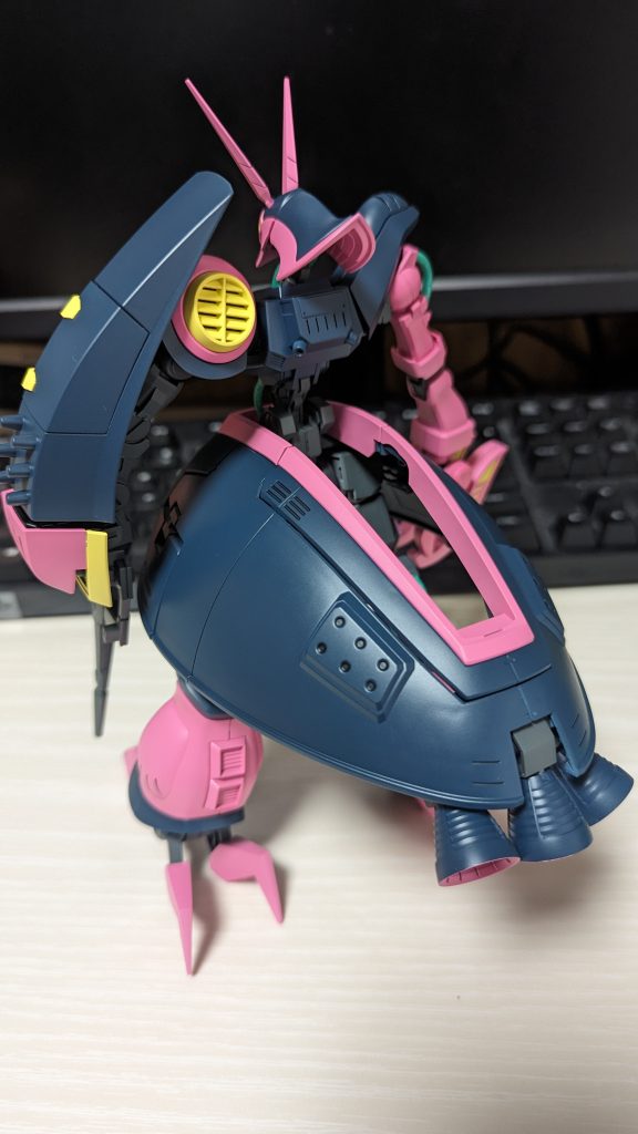 スカート部分の出っ張りがすごいですね 