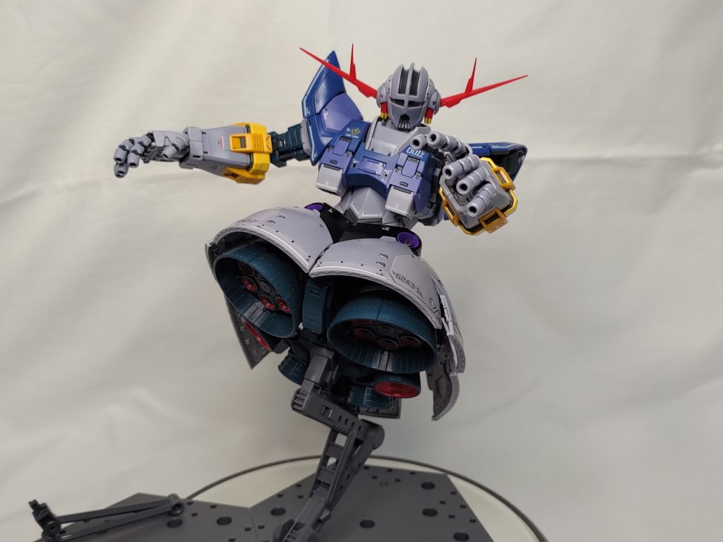 こちらは汚し前一応この時点で指は折れてしまっているのですがはた目には気づかないですね