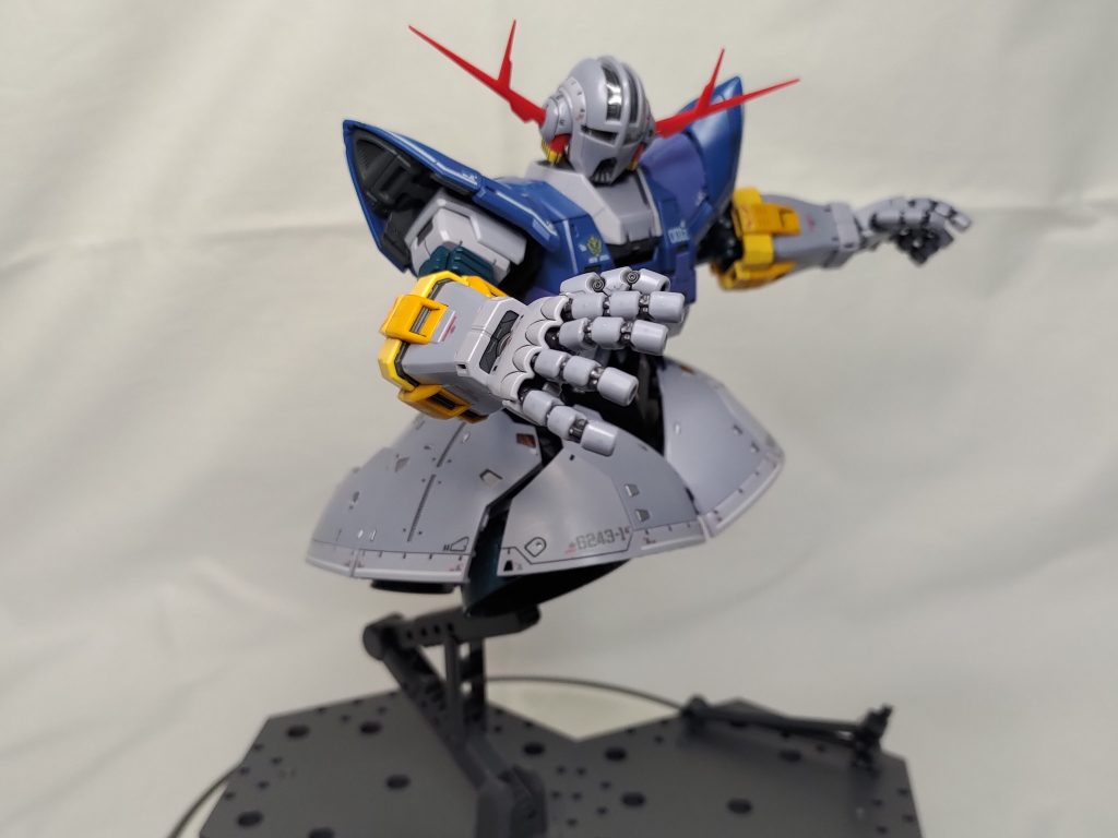 こちらは素組状態今回、付属のシールは全部貼りました