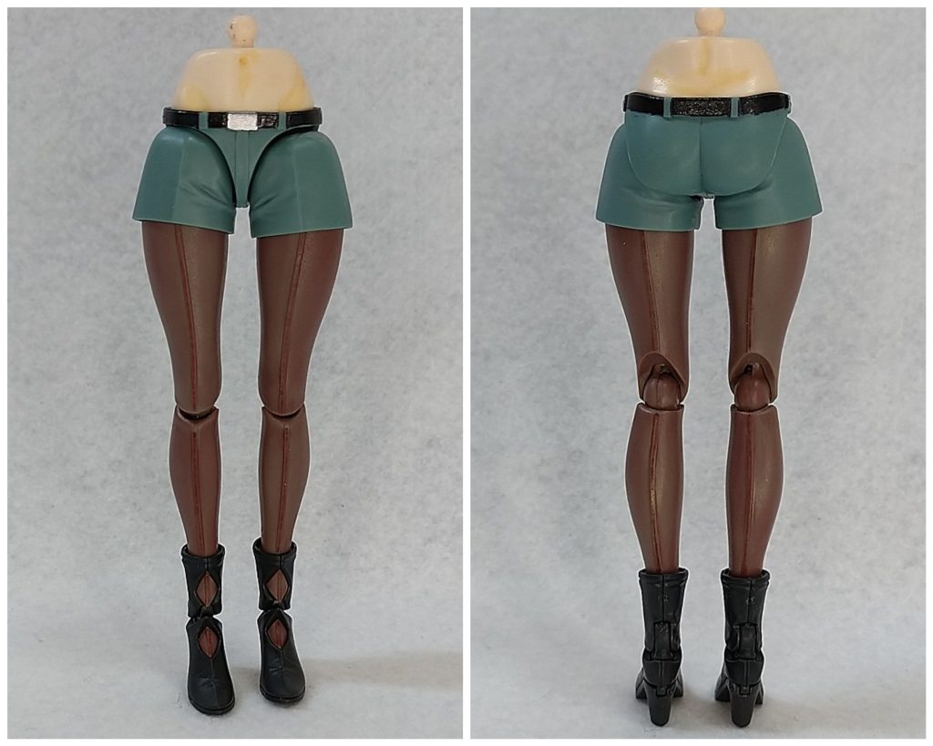 組み立てると全く見えませんが、ベルトも塗り分けました。