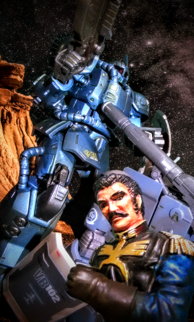 お次は必殺の？「キックの荒鷲　真空飛び膝蹴り！」をばちこーんとクリティカルヒット！※　「キックの荒鷲」でググると元ネタが分かります😁