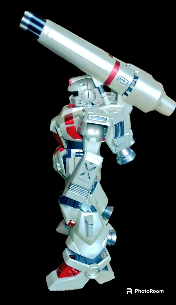 バーニアはシルバーにしました赤いラインはマスキングです