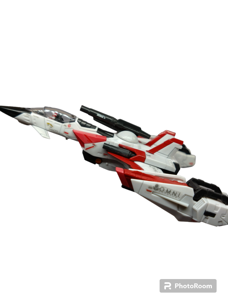 見えにくいですがパイロット席にカガリ・ユラ・アスハいます(笑)