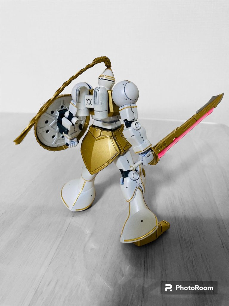 バックショット。前面に比べて、エングレービングが少なめなのは、もうなかったから。