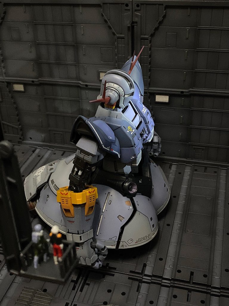 シャ「足は付いていない」整「いえ足はあります」シャ「そこは飾りとか言うところではないのか？」整「足が飾りなわけありません。偉い人はそんなことも分からんのですか？」シャ「ハッキリ言う。気にいらんな💢」 