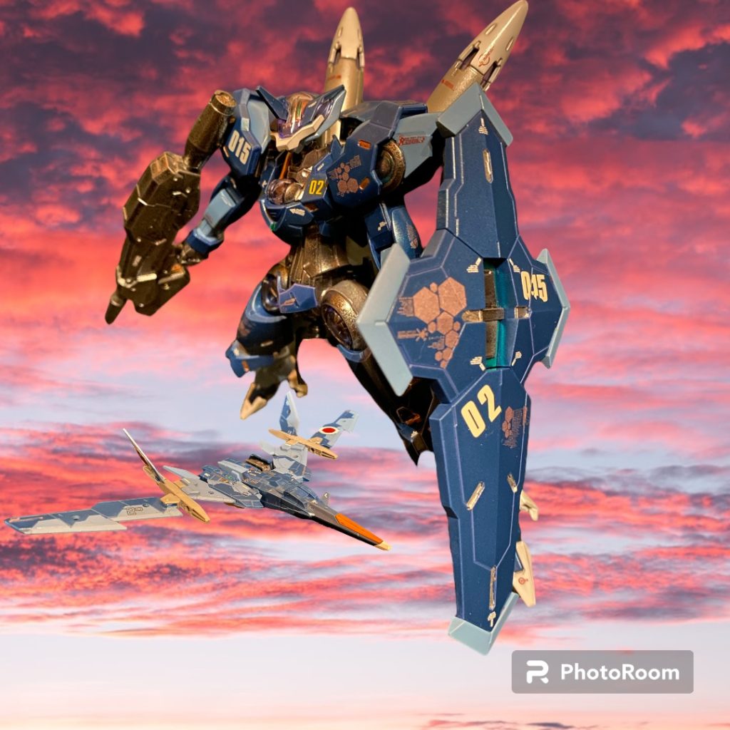 ベギルシリーズはその優れた拡張性から、追加兵装とバックパックの刷新により、機体性能を進化させてきた。ベギルへクスには、かつて優れた航空機技術を誇っていたニッポンのテクノロジーを応用した新型の大気圏内用フライトユニットが装備されている。これは民衆を刺激しない様に対話の場には威圧となるMSを決して持ち込まないというミオリネのポリシーを実現すべく、護衛用MSの待機場所を洋上とした事から、緊急時に現場まで迅速に急行出来る高度な飛行性能が求められたためである。市街地戦において邪魔になるウイングは可動して折りたためる上、必要に応じてパージする事も可能。切り離されたバックパックは自立支援航空機としての運用も出来る設計となっている。