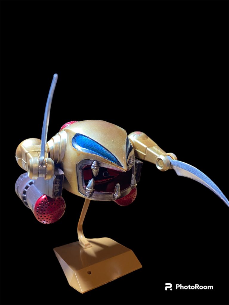 牙と口の中の機銃の取り付け、ほんっとに大変でした。