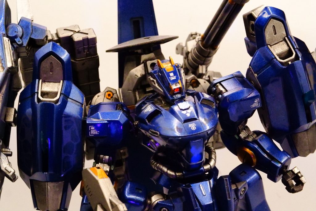 こうして見るとアーマード・コアっぽいかな、どうだろう。