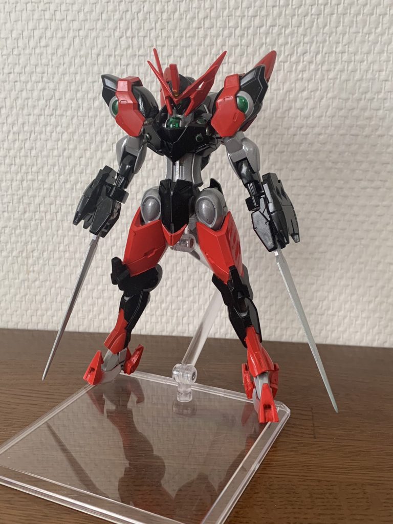 前面。ガンプラバトルVR向けに制作していたため、主武装はラムショルダーです。ちなみに抽選は落ちました笑