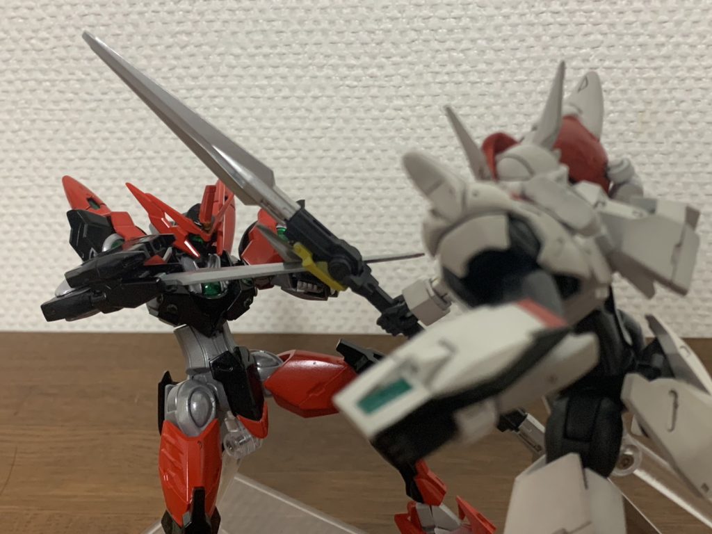 うちのブレードと。戦いだけが自由な感じです。