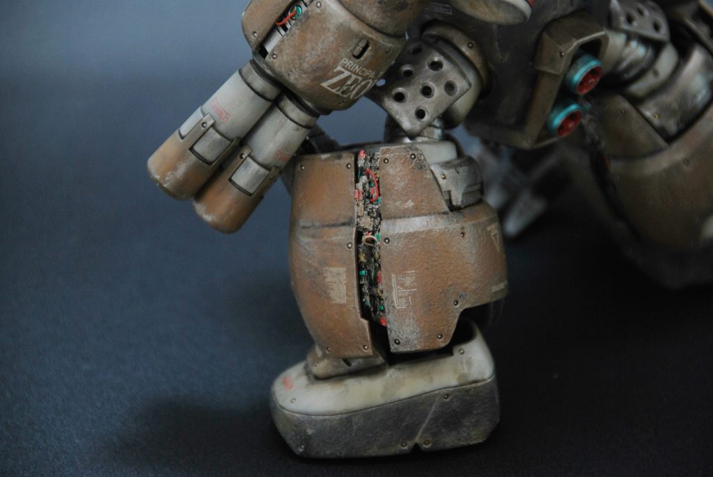 左手はジュアッグの3連砲をガトリング風に装着。