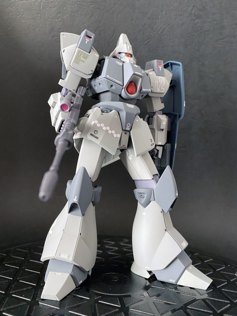 スマートだけど味のあるデザイン。