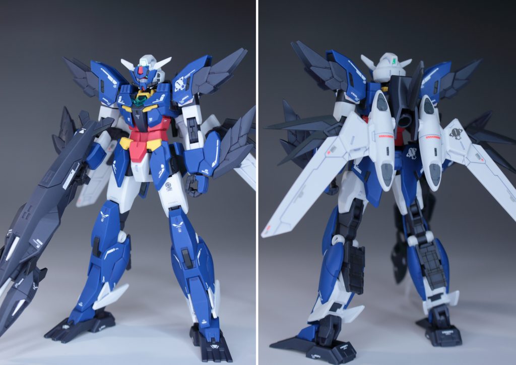 メルクワンガンダム前後画像です。単色で寂しいと思ったバックパック等を塗り分けています。