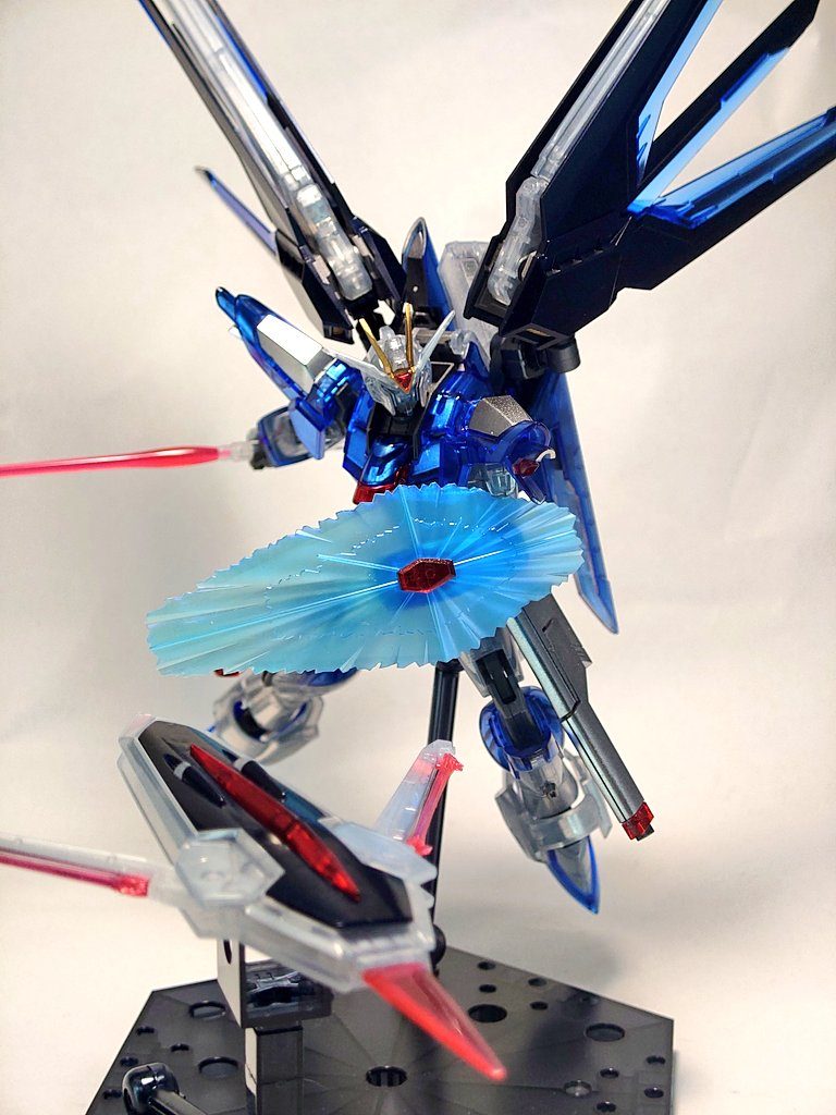 HGライジングフリーダム(クリアカラー)–4枚目/制作者：しさお