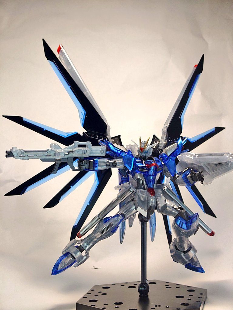 HGライジングフリーダム(クリアカラー)–5枚目/制作者：しさお