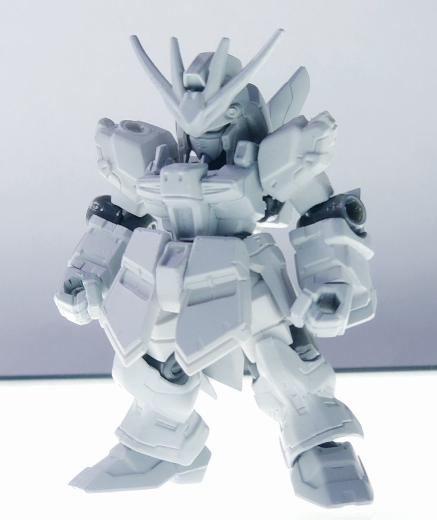 バランス悪かったディテールの配分が丁度良くなった気がします